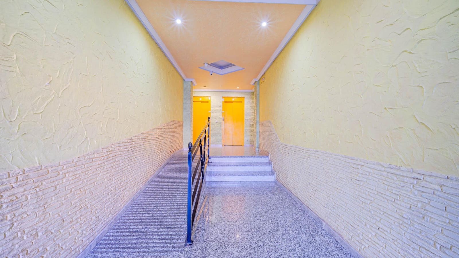 3 soveværelse Lejlighed til salg i Torrevieja med swimmingpool - € 134.999 (Ref: 9986963)