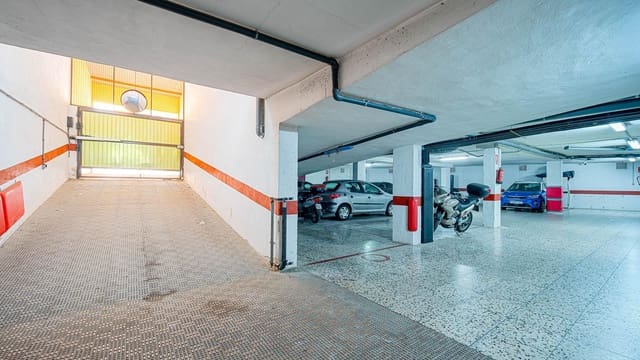 Garasje til salgs i Centro, Torrevieja - € 18 000 (Ref: 9998902)