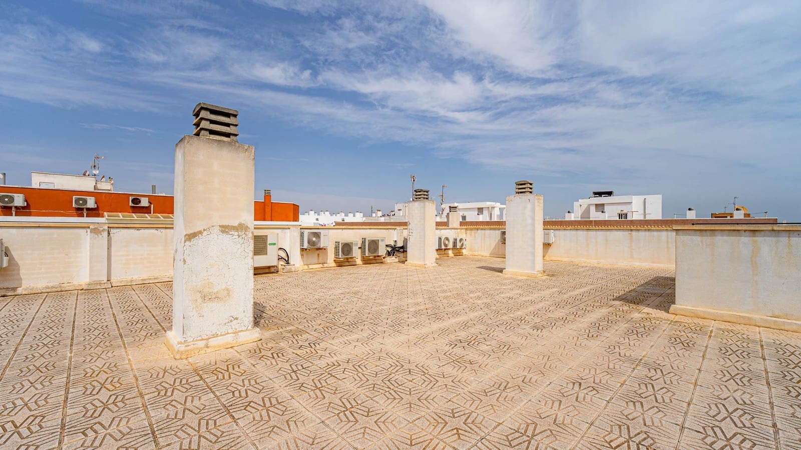 3 slaapkamer Appartement te koop in Torrevieja met garage - € 209.999 (Ref: 9998904)