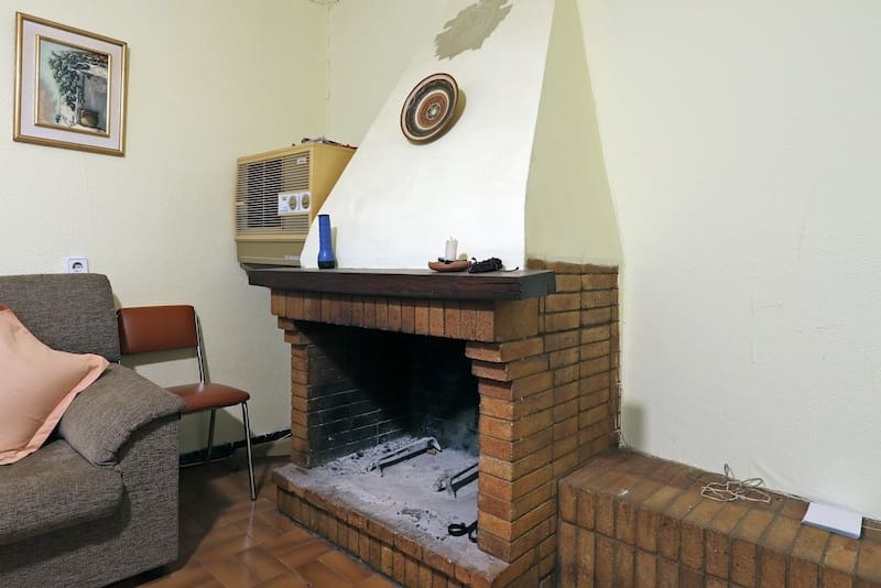 5 soveværelse Finca/Landehus til salg i Isona i Conca Della - € 120.000 (Ref: 8473135)