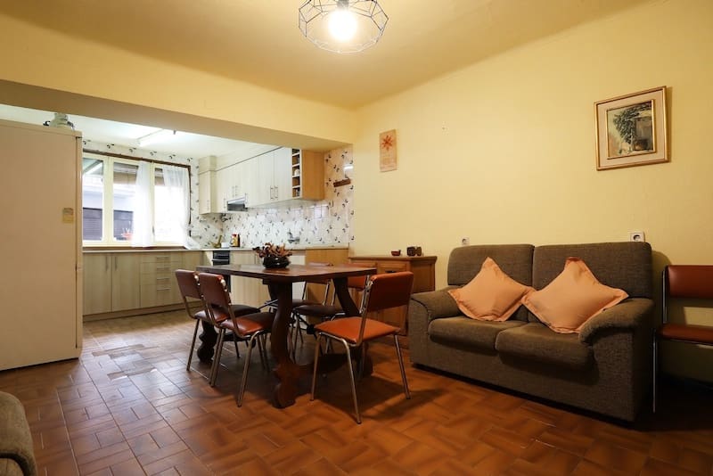 5 soveværelse Finca/Landehus til salg i Isona i Conca Della - € 120.000 (Ref: 8473135)