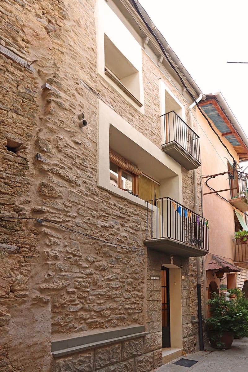 5 soveværelse Finca/Landehus til salg i Isona i Conca Della - € 120.000 (Ref: 8473135)