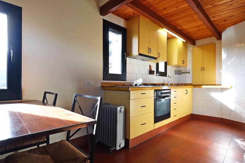 9 soveværelse Finca/Landehus til salg i Sort - € 340.000 (Ref: 8917375)