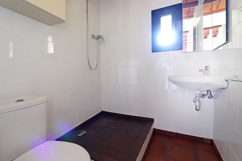 9 soveværelse Finca/Landehus til salg i Sort - € 340.000 (Ref: 8917375)