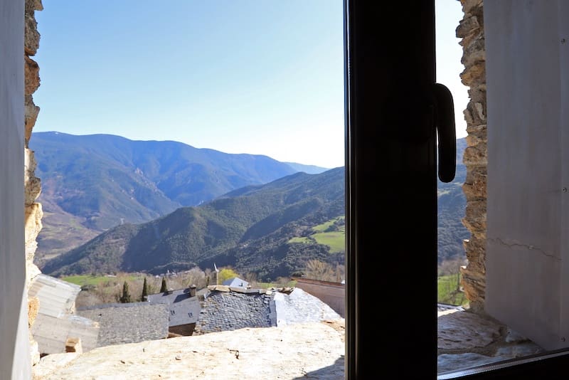 9 soveværelse Finca/Landehus til salg i Sort - € 340.000 (Ref: 8917375)