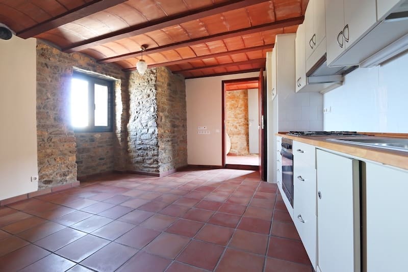 9 soveværelse Finca/Landehus til salg i Sort - € 340.000 (Ref: 8917375)