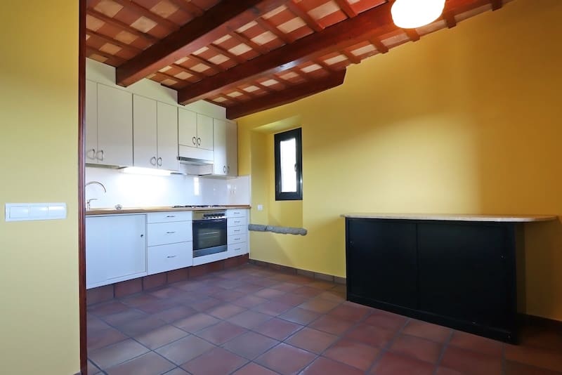 9 soveværelse Finca/Landehus til salg i Sort - € 340.000 (Ref: 8917375)