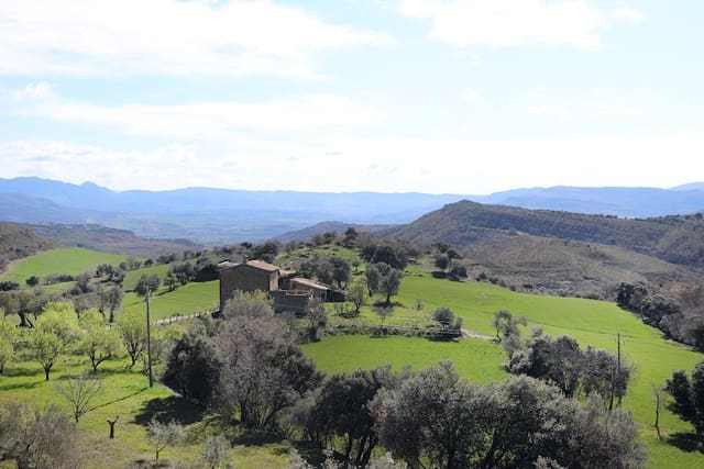 3 bedroom Finca/Country House for sale in Tremp - € 115,000 (Ref: 8949206)