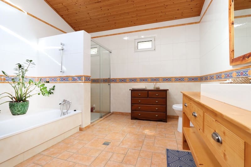 3 soveværelse Finca/Landehus til salg i Benabarre med garage - € 360.000 (Ref: 8969509)