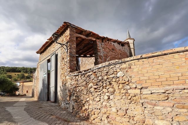 Finca/Casa Rural en Baix Pallars en venta - 70.000 € (Ref: 9136145)