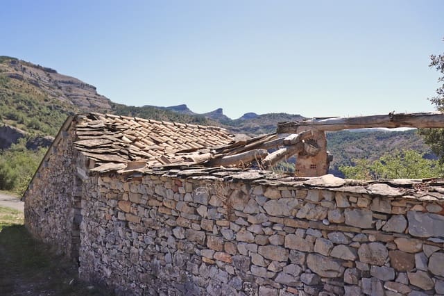 Finca/Country House for sale in Sopeira - € 37,000 (Ref: 9279837)