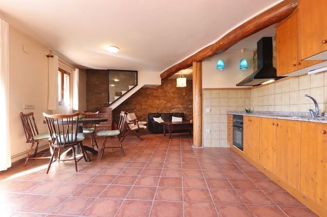 5 sypialnia Finka/Dom wiejski na sprzedaż w Arén - 160 000 € (Ref: 9369268)