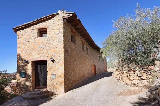 5 sypialnia Finka/Dom wiejski na sprzedaż w Arén - 160 000 € (Ref: 9369268)