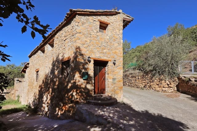 5 sypialnia Finka/Dom wiejski na sprzedaż w Arén - 160 000 € (Ref: 9369268)