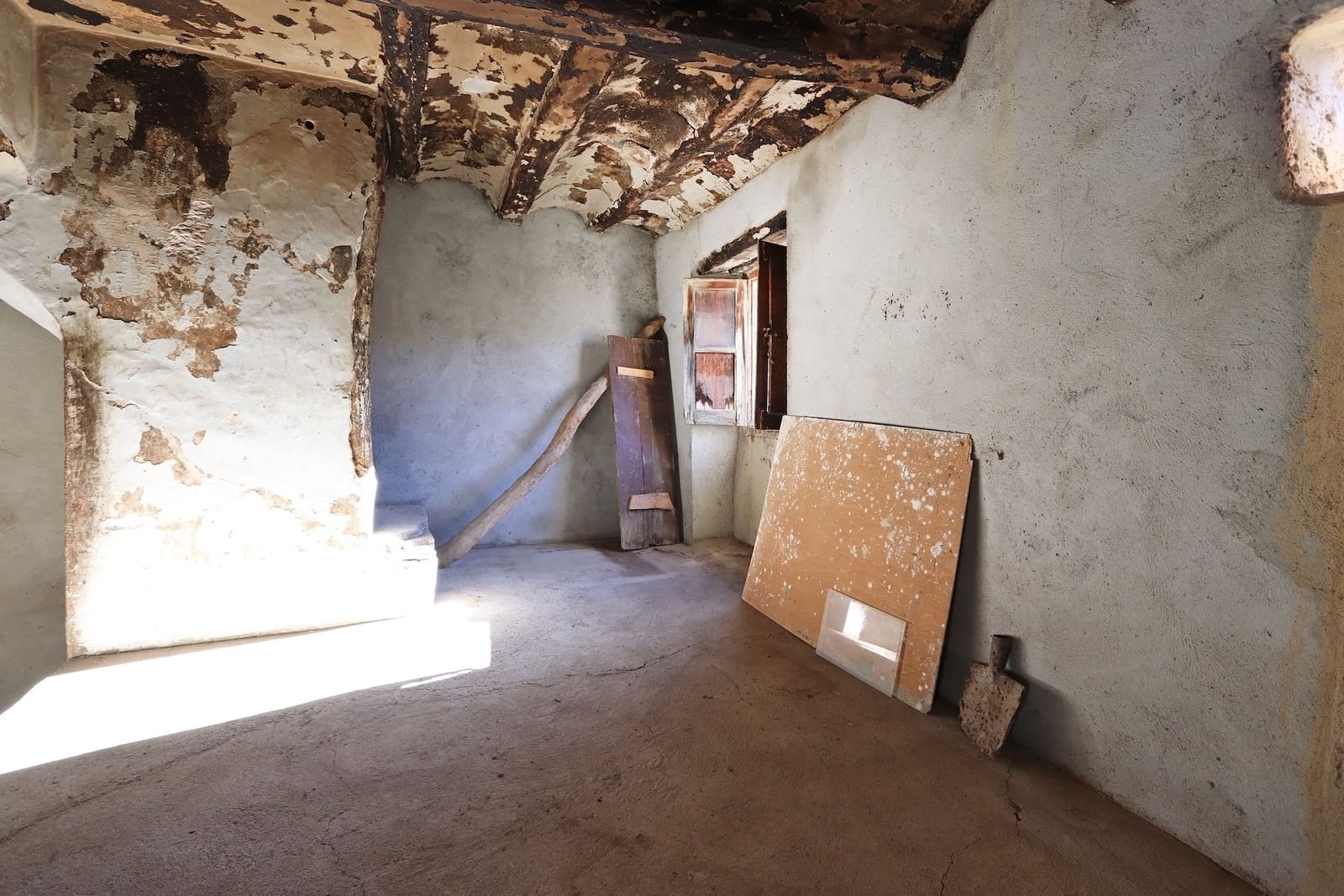 Maalaistalo myytävänä paikassa Sopeira - 27 000 € (Ref: 9495473)