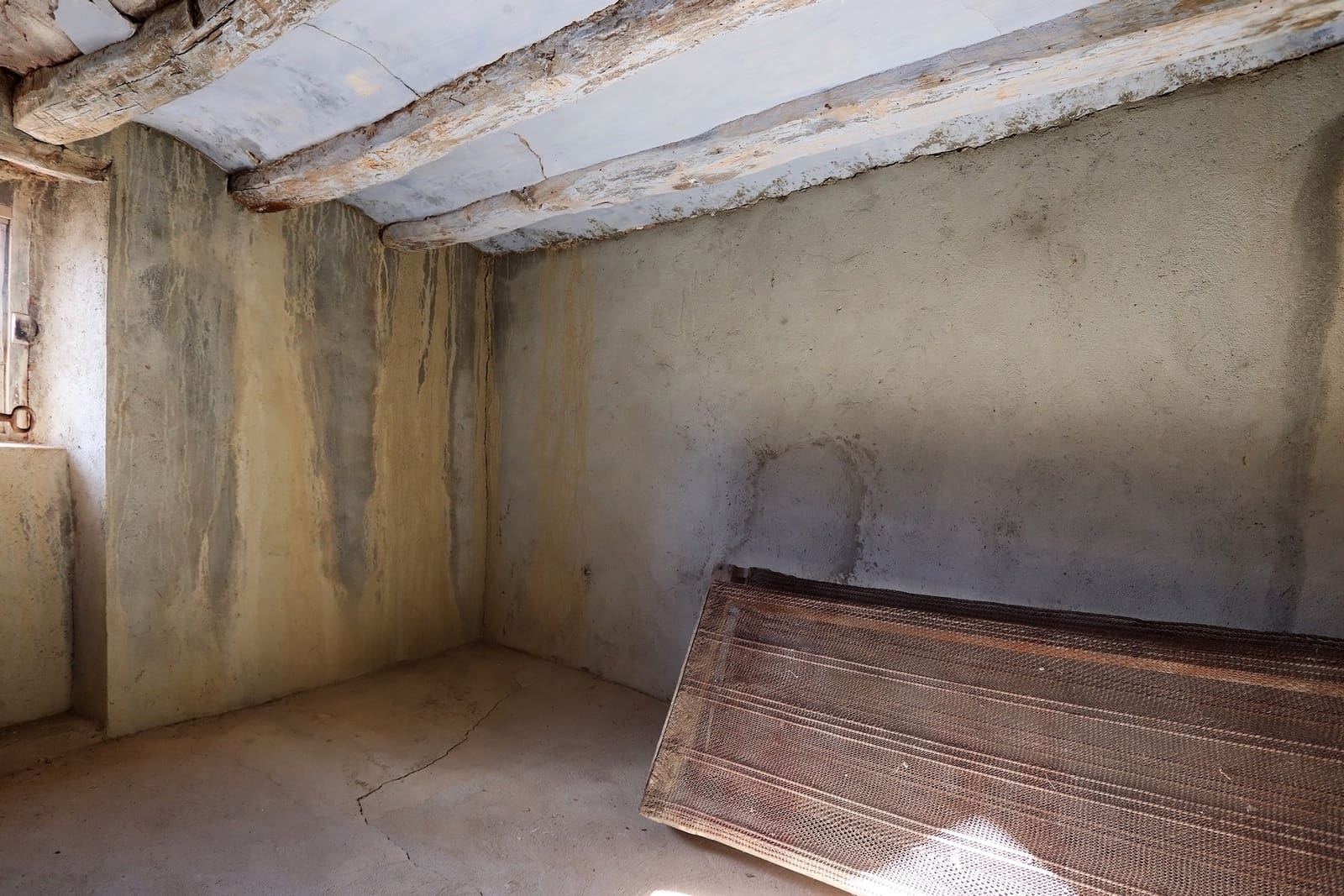 Maalaistalo myytävänä paikassa Sopeira - 27 000 € (Ref: 9495473)