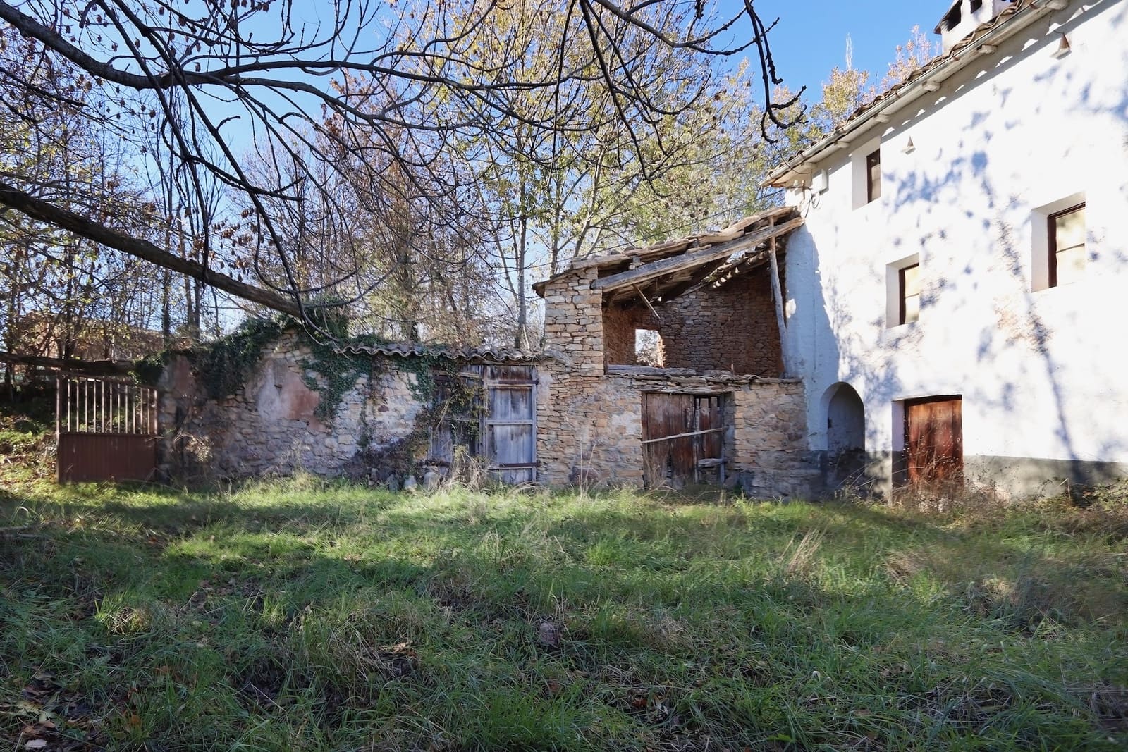 4 makuuhuone Maalaistalo myytävänä paikassa Aren mukana 
autotalli - 68 000 € (Ref: 9495527)