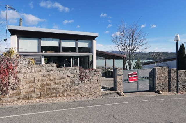 3 makuuhuone Maalaistalo myytävänä paikassa La Puebla de Castro mukana uima-altaan 
autotalli - 260 000 € (Ref: 9638021)