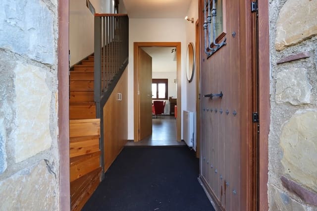 3 chambre Finca/Maison de Campagne à vendre à Laspaúles avec garage - 245 000 € (Ref: 9786792)