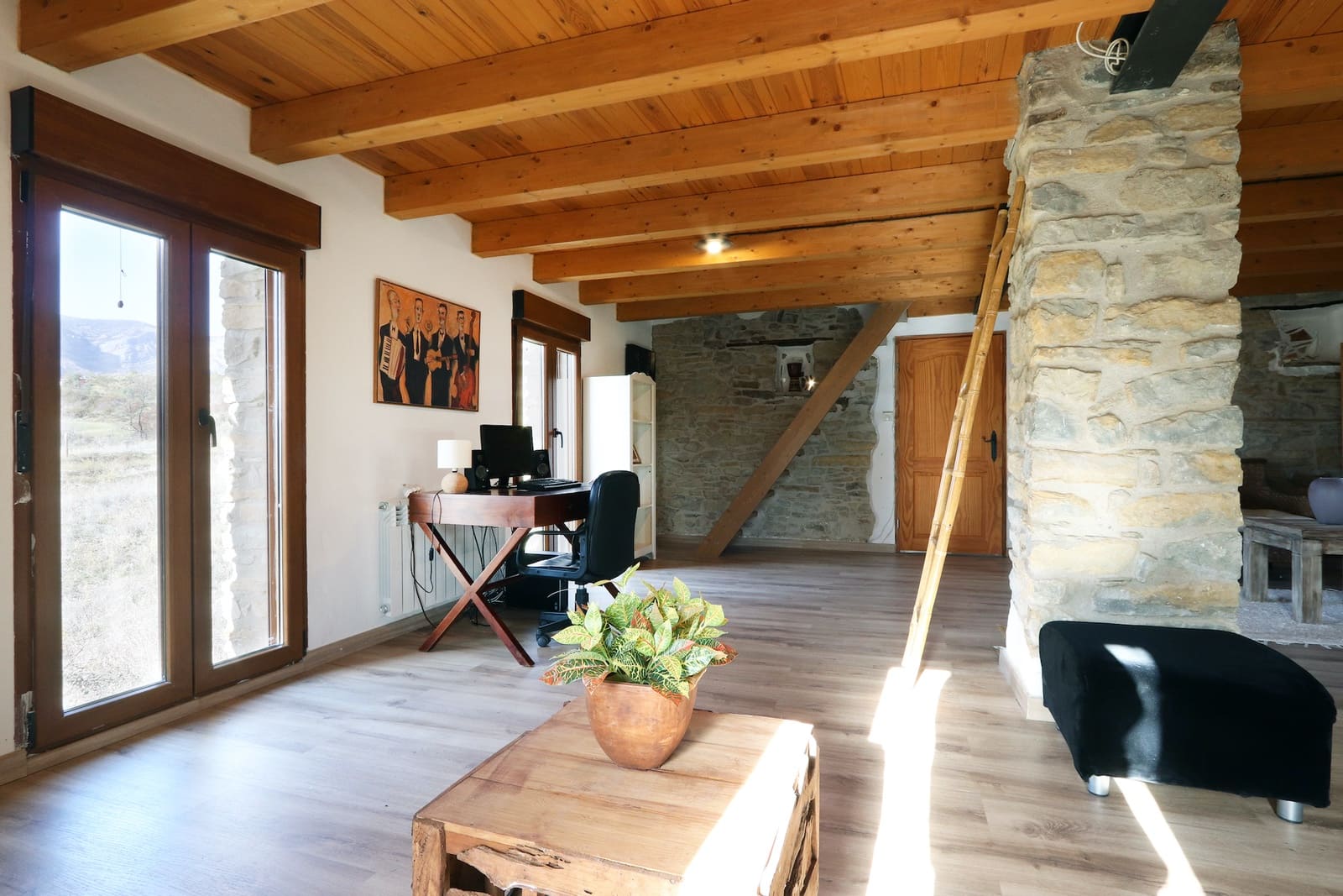 4 bedroom Finca/Country House for sale in Aren with garage - € 269,000 (Ref: 9877199)