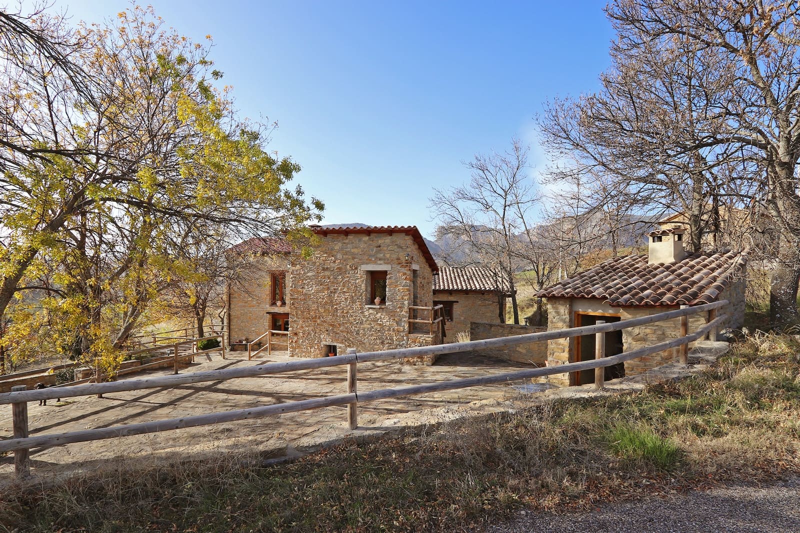 4 bedroom Finca/Country House for sale in Aren with garage - € 269,000 (Ref: 9877199)
