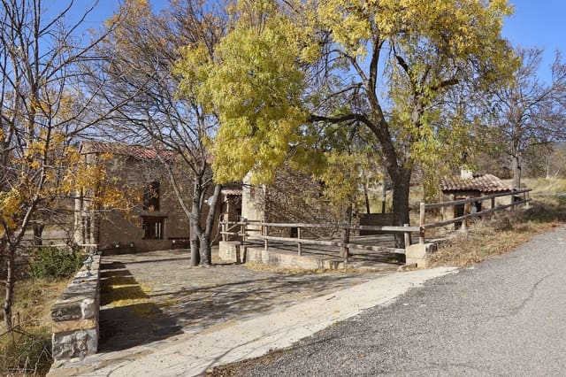 4 bedroom Finca/Country House for sale in Arén with garage - € 269,000 (Ref: 9877199)