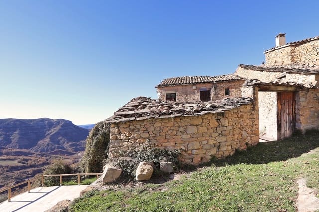 Finca/Hus på landet till salu i Tremp - 55 000 € (Ref: 9997691)