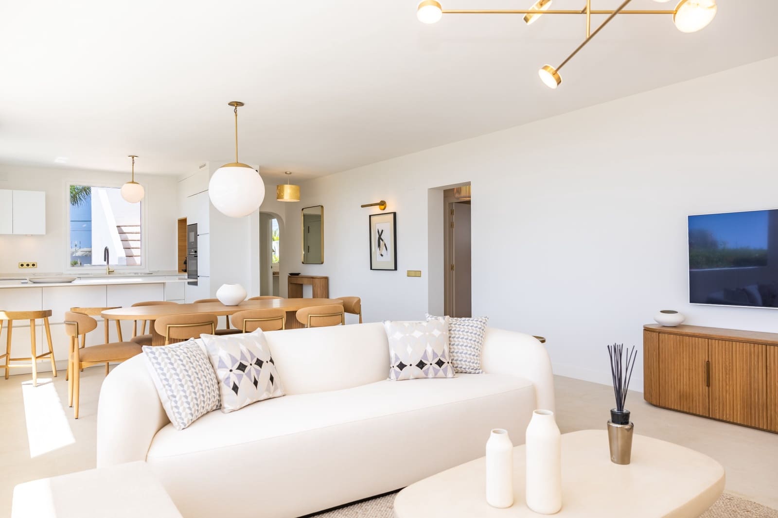 4 sypialnia Willa na sprzedaż w Marbella z basenem garażem - 2 480 000 € (Ref: 10000005)