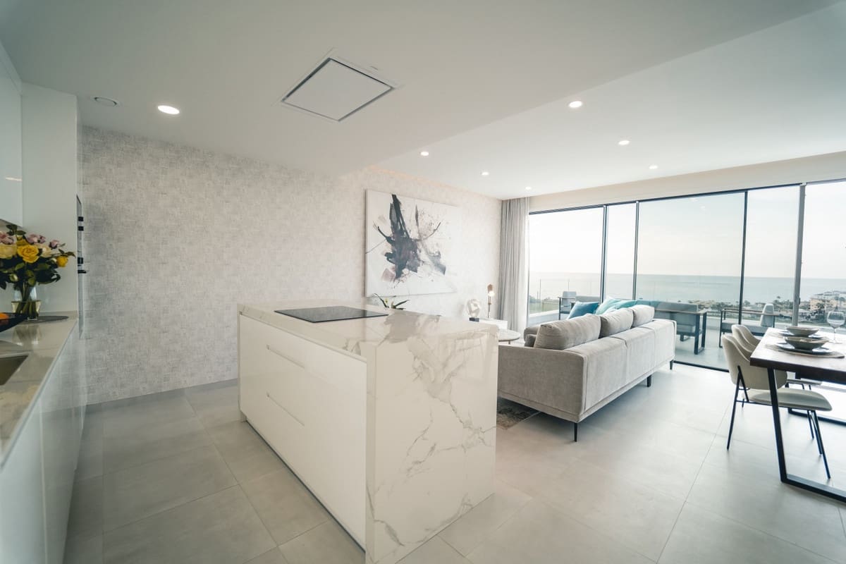 3 soverom Penthouse til salgs i La Cala de Mijas med svømmebasseng garasje - € 1 450 000 (Ref: 10000006)