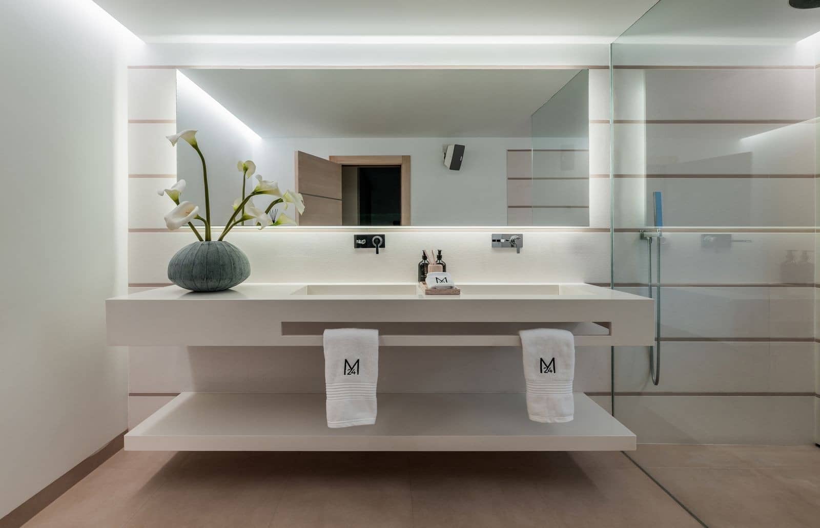 3 soverom Kjedet enebolig til salgs i Marbella med svømmebasseng garasje - € 1 395 000 (Ref: 10000011)