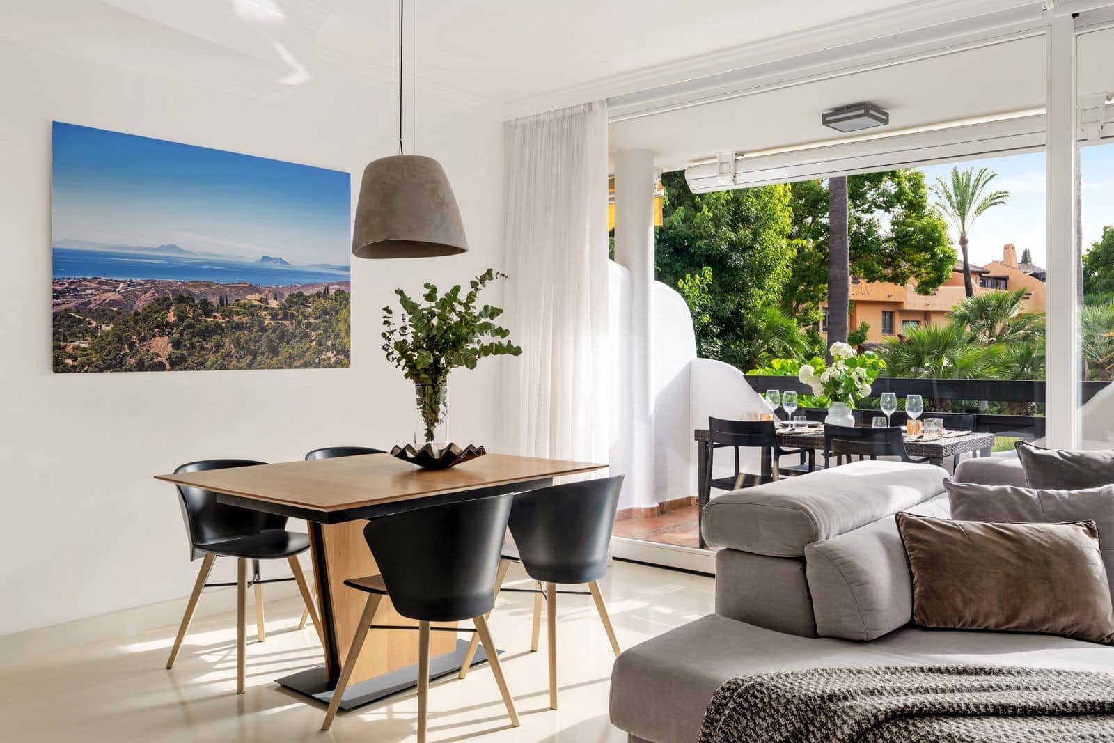 3 soverom Kjedet enebolig til salgs i Marbella med svømmebasseng garasje - € 1 395 000 (Ref: 10000011)