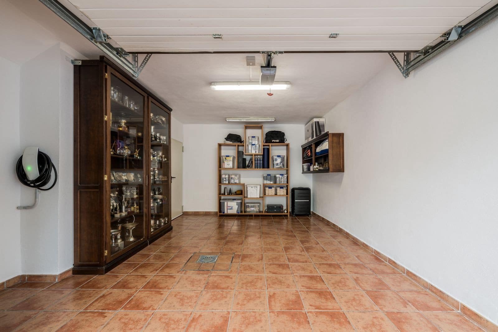 3 soverom Kjedet enebolig til salgs i Marbella med svømmebasseng garasje - € 1 395 000 (Ref: 10000011)