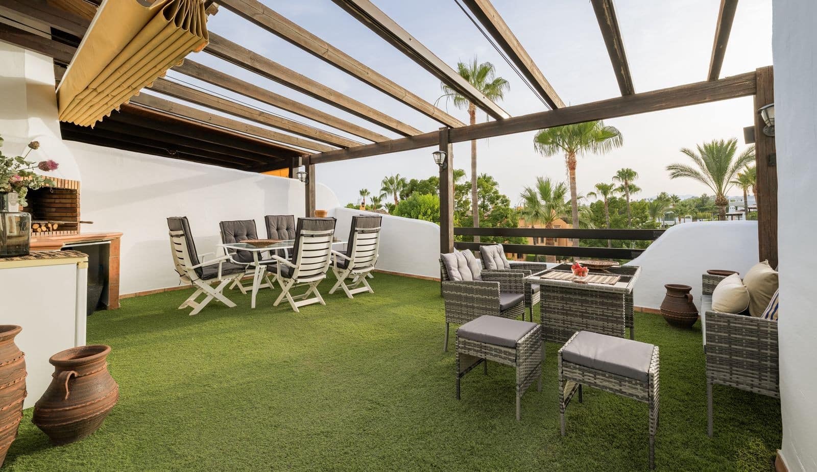 3 soverom Kjedet enebolig til salgs i Marbella med svømmebasseng garasje - € 1 395 000 (Ref: 10000011)