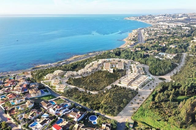Casa de 3 habitaciones en El Chaparral, Mijas en venta con piscina garaje - 880.000 € (Ref: 10000012)