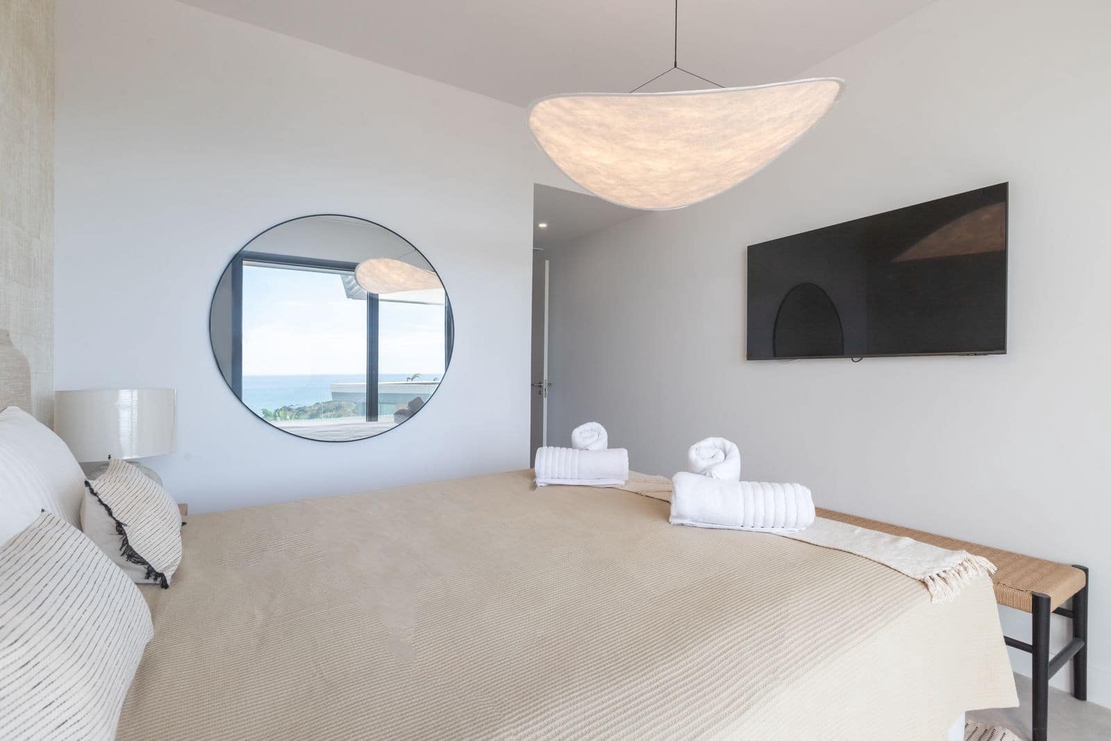 Casa de 3 habitaciones en El Chaparral en venta con piscina garaje - 880.000 € (Ref: 10000012)