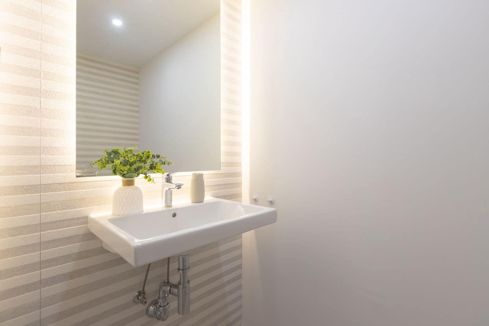 Casa de 3 habitaciones en El Chaparral en venta con piscina garaje - 880.000 € (Ref: 10000012)
