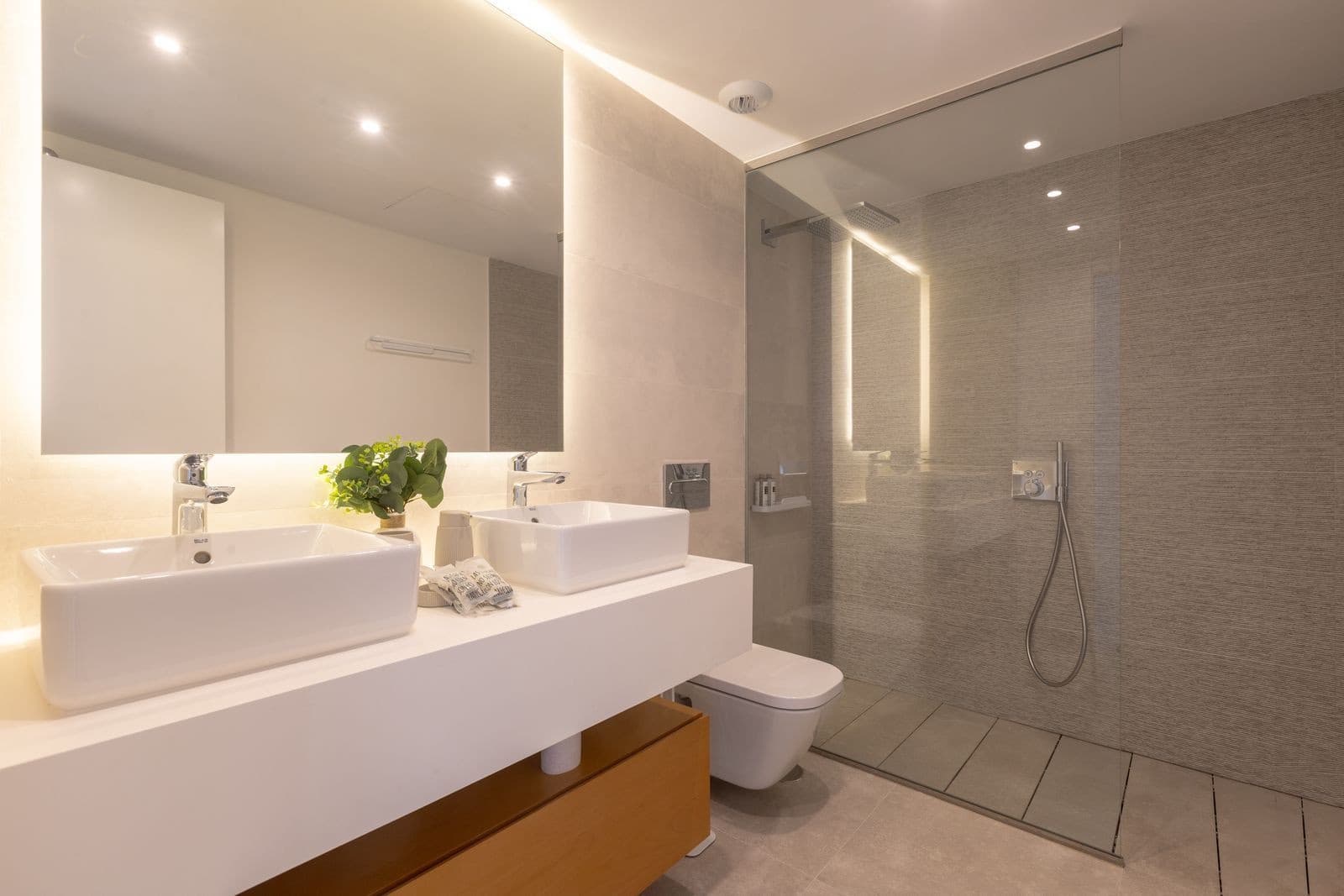 Casa de 3 habitaciones en El Chaparral en venta con piscina garaje - 880.000 € (Ref: 10000012)