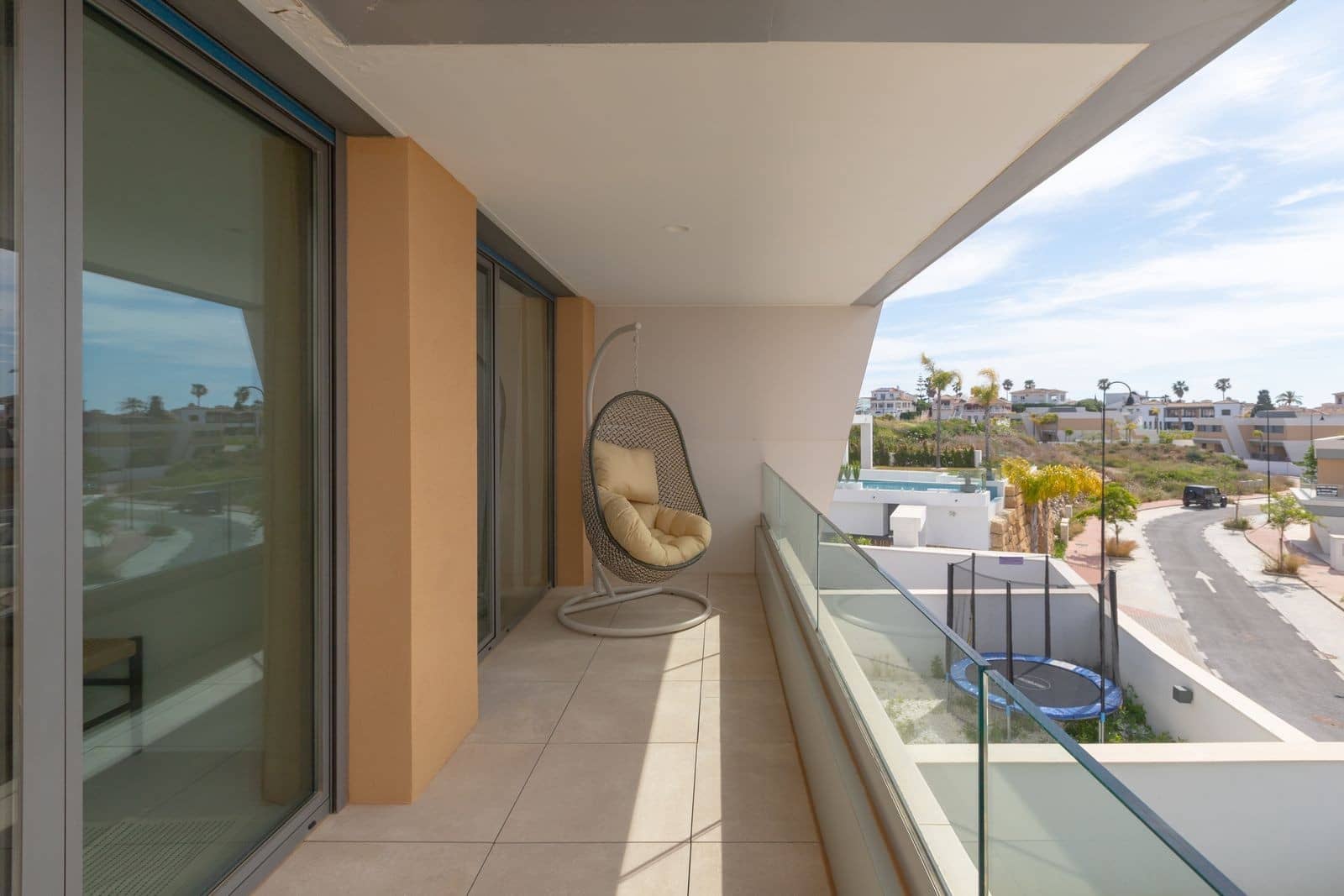 Casa de 3 habitaciones en El Chaparral en venta con piscina garaje - 880.000 € (Ref: 10000012)