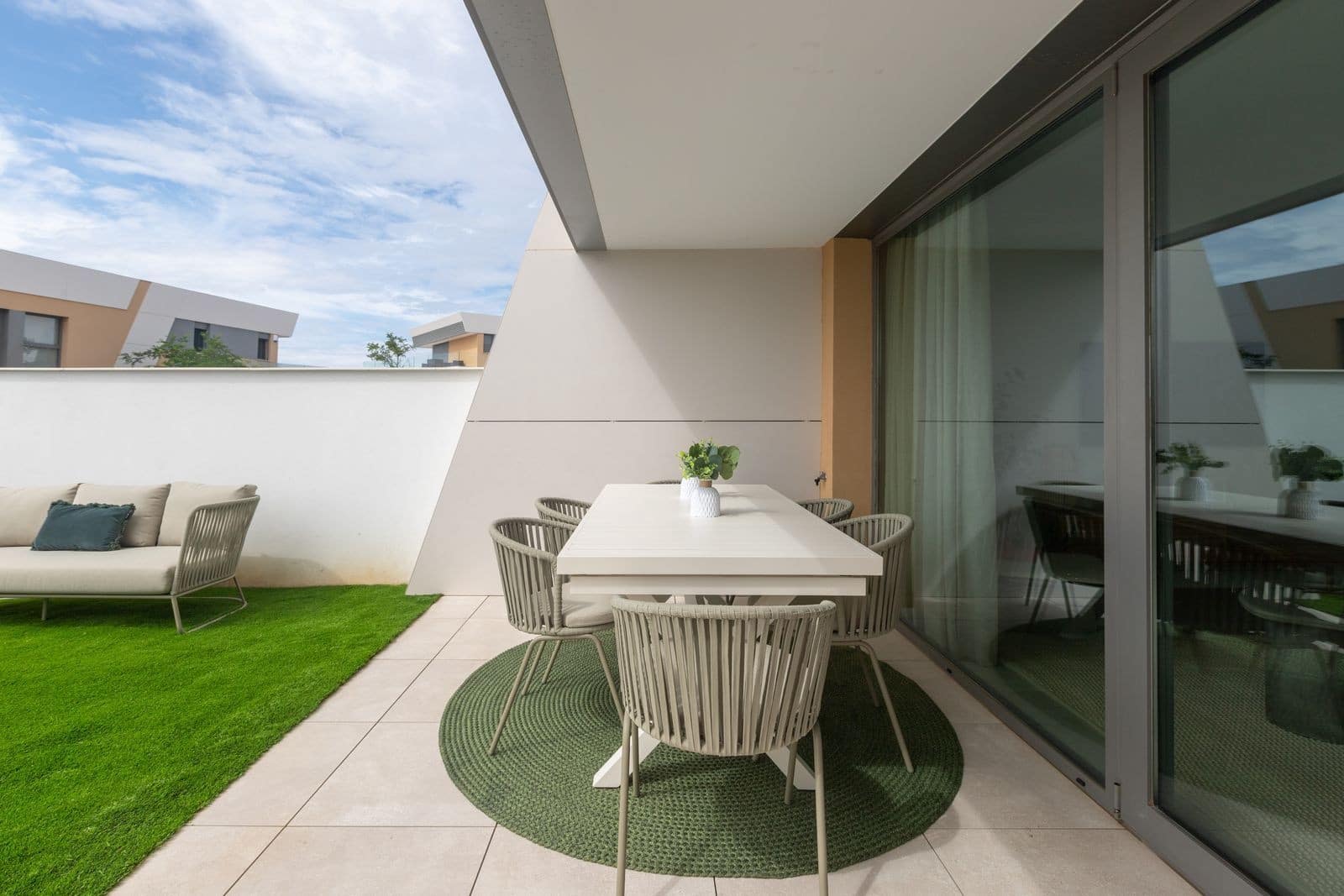 Casa de 3 habitaciones en El Chaparral en venta con piscina garaje - 880.000 € (Ref: 10000012)