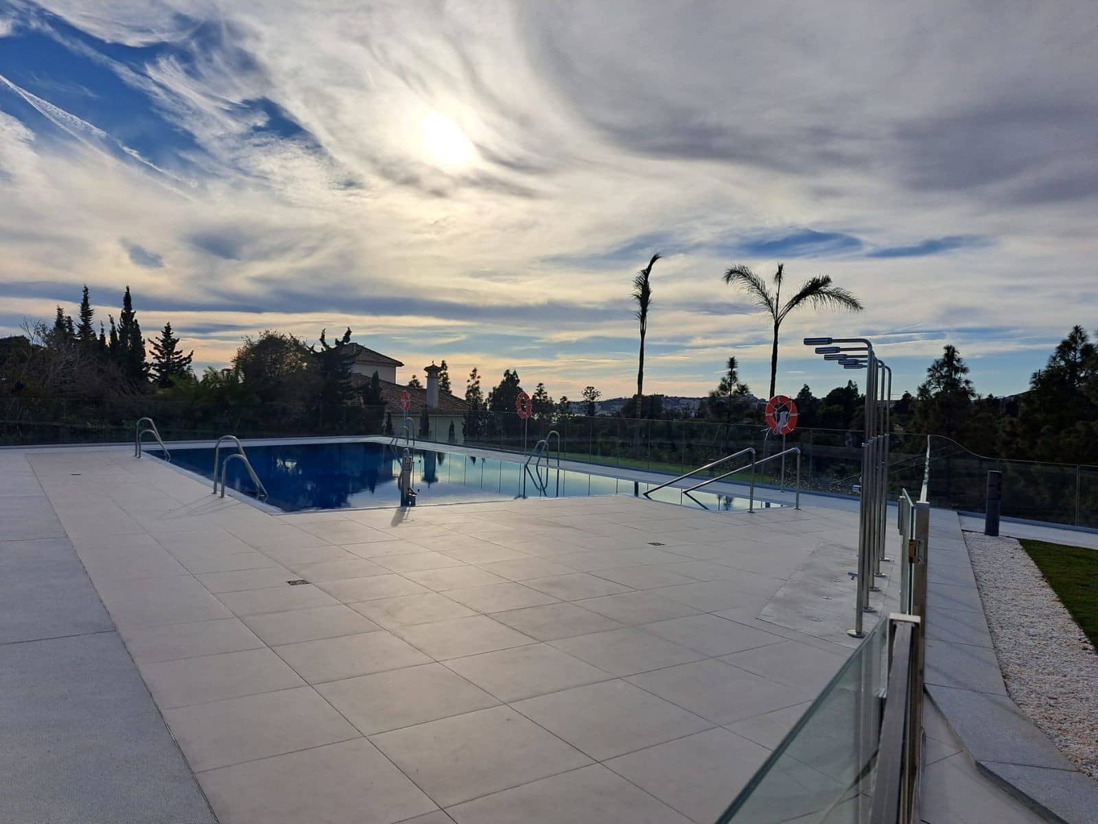 Casa de 3 habitaciones en El Chaparral en venta con piscina garaje - 880.000 € (Ref: 10000012)