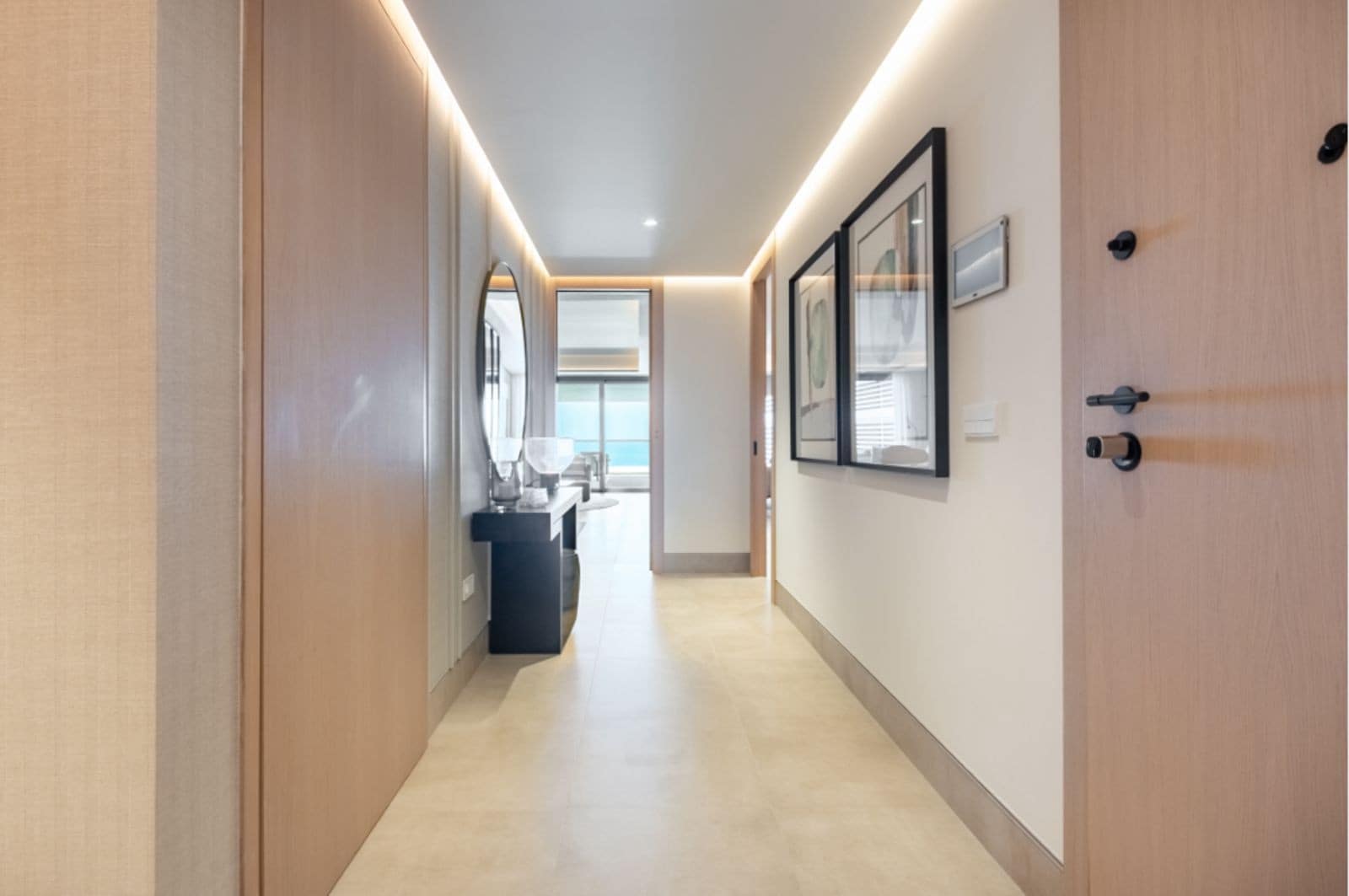 3 Zimmer Apartment zu verkaufen in Malaga Stadt mit Pool Garage - 2.650.000 € (Ref: 10000013)