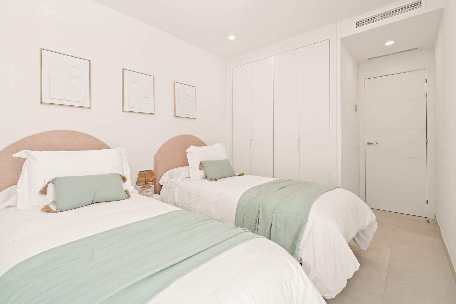 3 soverom Leilighet til salgs i La Cala de Mijas med svømmebasseng garasje - € 795 000 (Ref: 10000014)