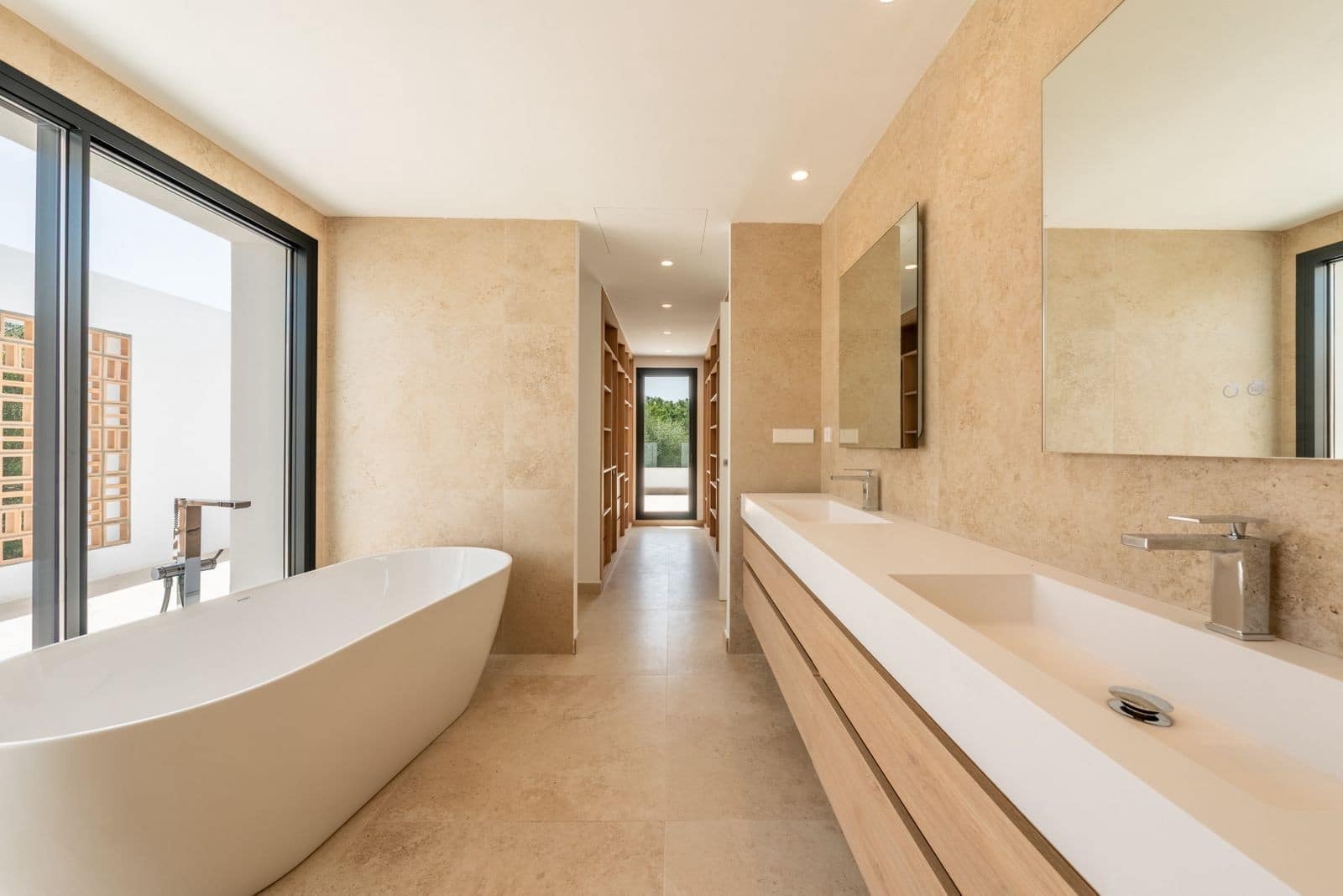 6 soveværelse Villa til salg i Sotogrande med swimmingpool garage - € 2.600.000 (Ref: 10000015)