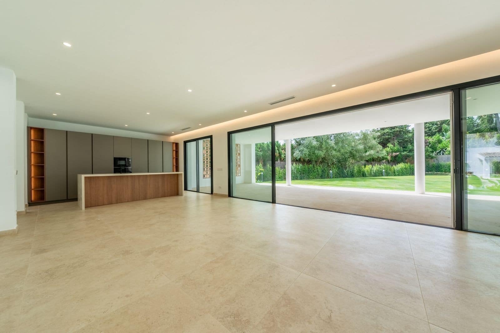 6 soveværelse Villa til salg i Sotogrande med swimmingpool garage - € 2.600.000 (Ref: 10000015)