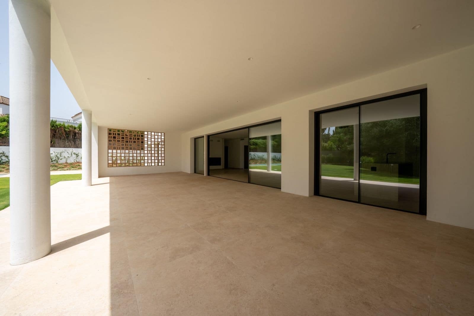 6 soveværelse Villa til salg i Sotogrande med swimmingpool garage - € 2.600.000 (Ref: 10000015)