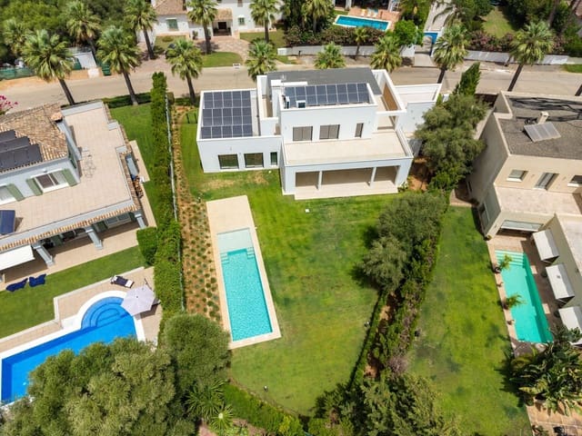 6 soveværelse Villa til salg i Sotogrande Costa, San Roque med swimmingpool garage - € 2.600.000 (Ref: 10000015)