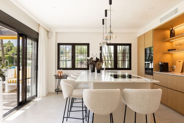 3 soverom Leilighet til salgs i Nueva Andalucia, Marbella med svømmebasseng garasje - € 1 395 000 (Ref: 10000020)