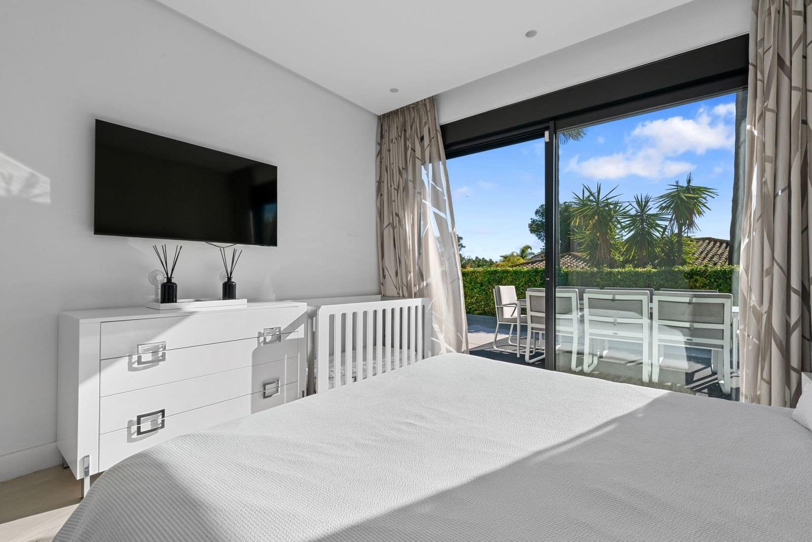 4 sypialnia Willa na sprzedaż w Marbella z basenem garażem - 4 400 000 € (Ref: 10000021)