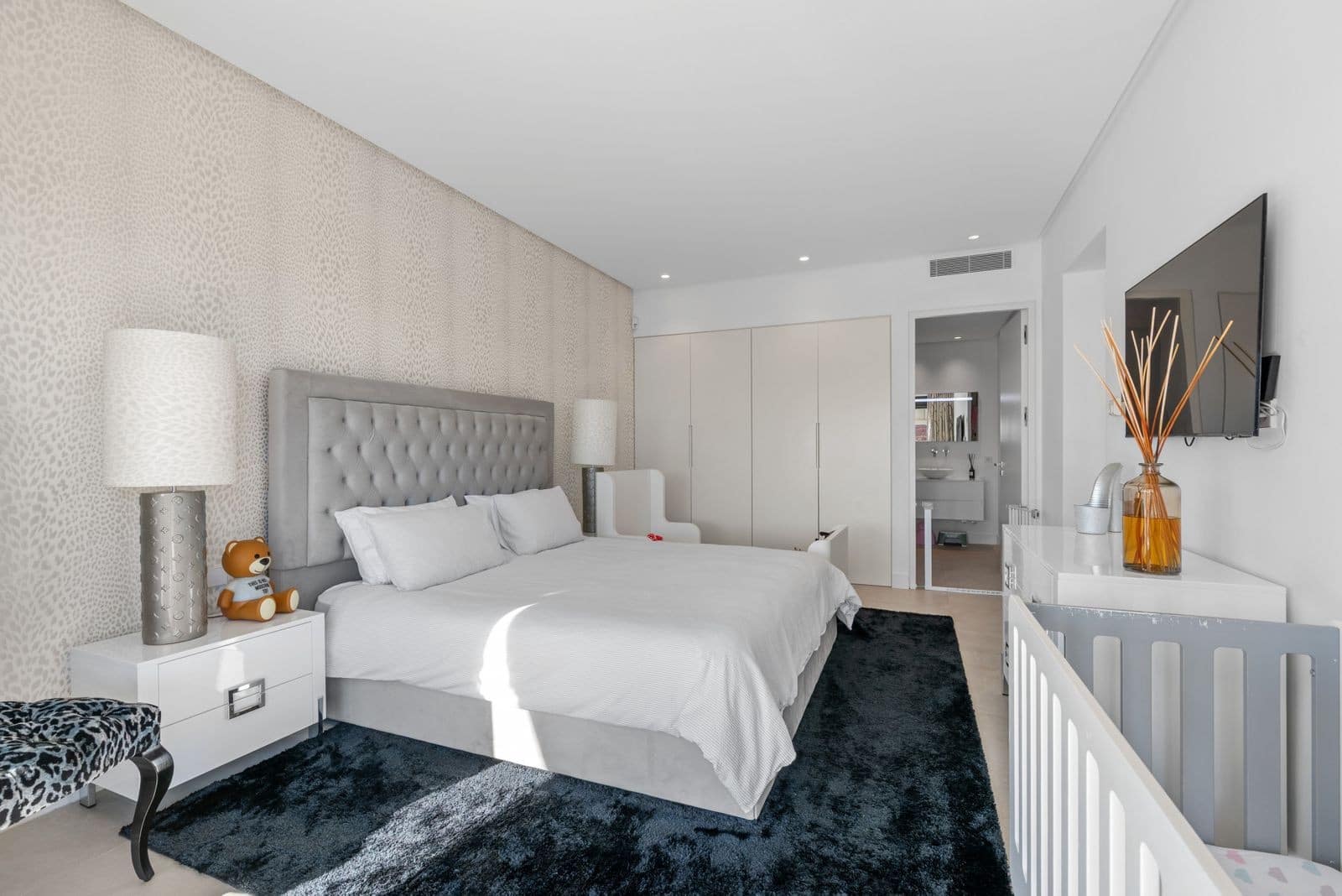 4 sypialnia Willa na sprzedaż w Marbella z basenem garażem - 4 400 000 € (Ref: 10000021)
