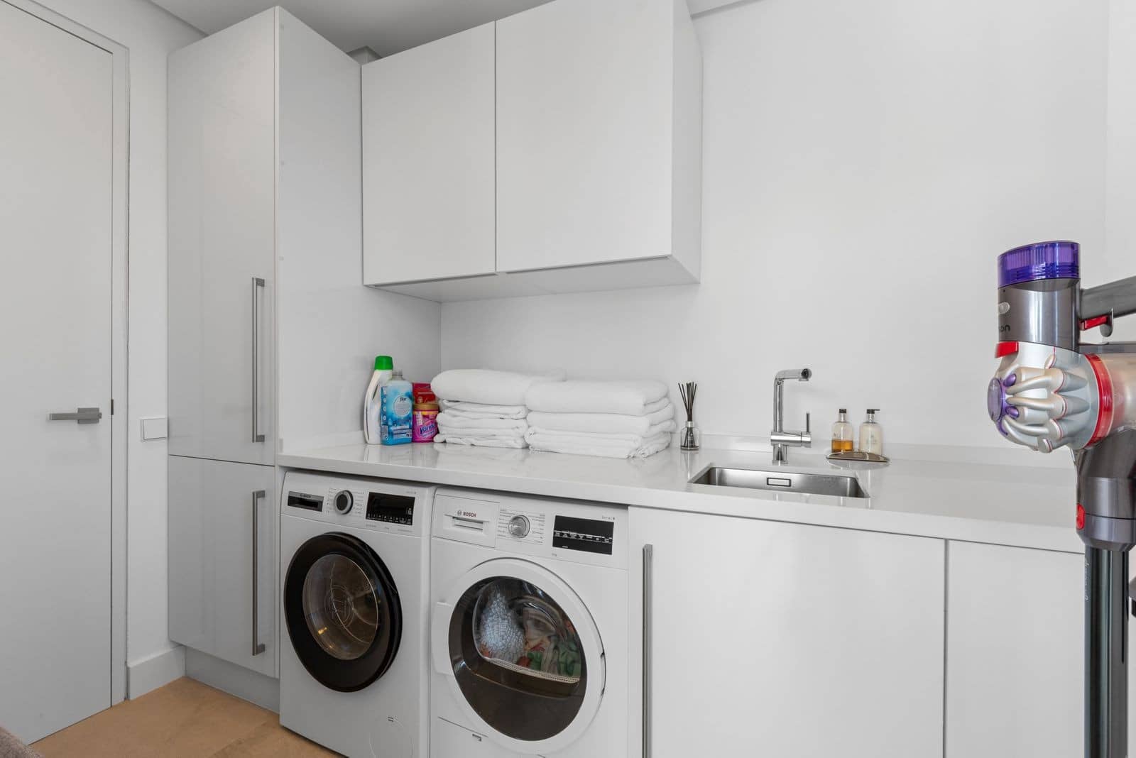 4 sypialnia Willa na sprzedaż w Marbella z basenem garażem - 4 400 000 € (Ref: 10000021)